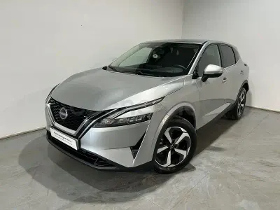 Usado Nissan Qashqai N-Connecta 140 CV (102 kW) 2024 Gris / plata SUV