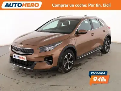 Usado Kia XCeed Active 141 CV (103 kW) 2022 Marrón SUV