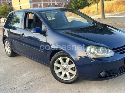 Usado VW Golf IV Highline 105 CV (77 kW) 2006 Azul Berlina