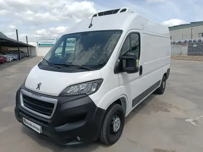 Usado Peugeot Boxer 140 CV (102 kW) 2022 Blanco Van