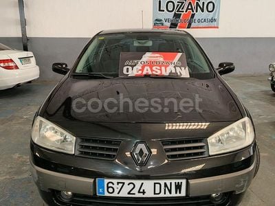 Negro Usado 2005 Renault Mégane II Authentique Berlina | 2990 € (Precio justo)