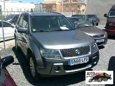 usado Suzuki Grand Vitara 1.9 DDiS 5 porte Executive