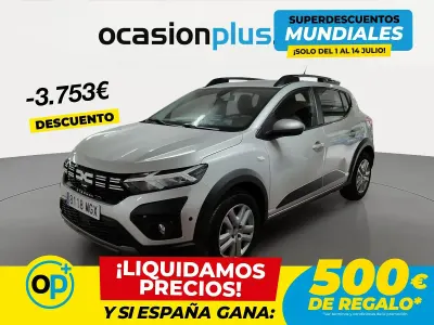 Usado Dacia Sandero Expression 91 CV (66 kW) 2023 Gris Berlina