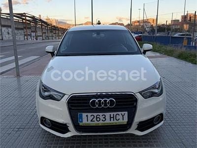 Blanco Usado 2011 Audi A1 Ambition Berlina | 10.600 € (Un poco caro)