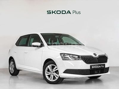 Usado Skoda Fabia Ambition 95 CV (69 kW) 2021 Blanco Berlina