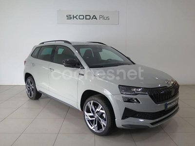 Gris Usado 2025 Skoda Karoq SportLine SUV | 34.500 € (Caro)