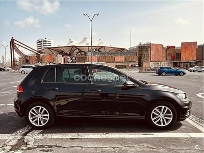 Usado VW Golf VII Advance 115 CV (84 kW) 2018 Negro Berlina
