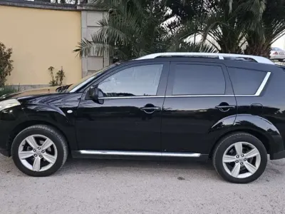 Usado Peugeot 4007 Sport 156 CV (114 kW) 2010 Negro SUV