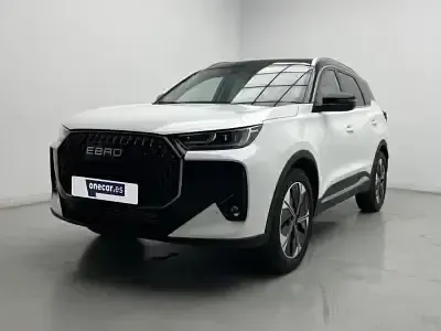 Usado Ebro s700 Luxury 147 CV (108 kW) 2025 Blanco eb01 SUV