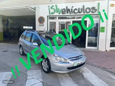 Usado Peugeot 307 107 CV (78 kW) 2003 Gris Familiar