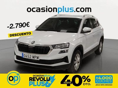 Usado Skoda Karoq Selection 115 CV (84 kW) 2024 Blanco SUV