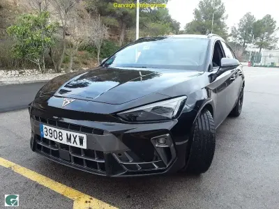 Usado Cupra Leon 150 CV (110 kW) 2024 Negro Familiar