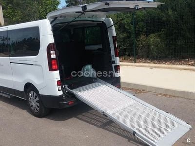 Usado Renault Trafic LIMITED 120 CV (88 kW) 2019 Blanco Monovolumen