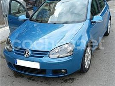 Usado VW Golf IV Highline 105 CV (77 kW) 2006 Azul Berlina