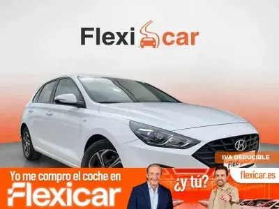 Usado Hyundai i30 136 CV (100 kW) 2022 Blanco Berlina