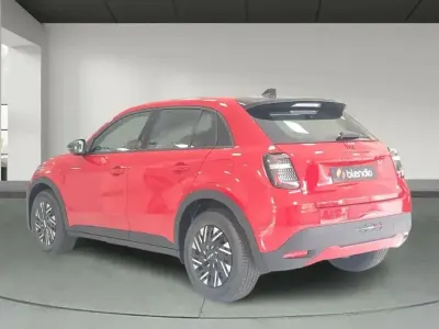 Nuevo Fiat 600 Red 114 kW (156 CV) 2025 Rojo SUV