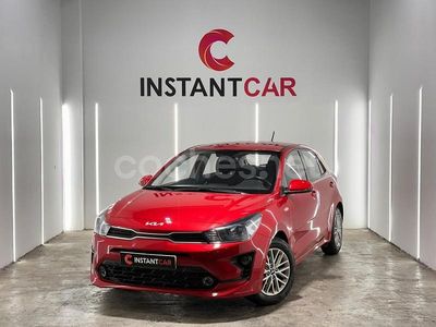 Rojo Usado 2022 Kia Rio Berlina | 13.490 € (Precio justo)