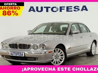 Gris / plata Usado 2003 Jaguar XJ8 Berlina | 12.950 €