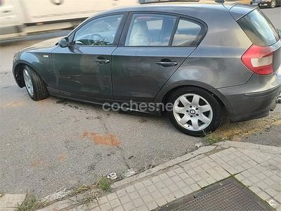 Usado BMW 118 122 CV (89 kW) 2005 Gris / plata Utilitario