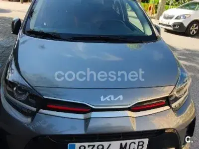 Usado Kia Picanto GT-Line 67 CV (49 kW) 2022 Gris / plata Utilitario