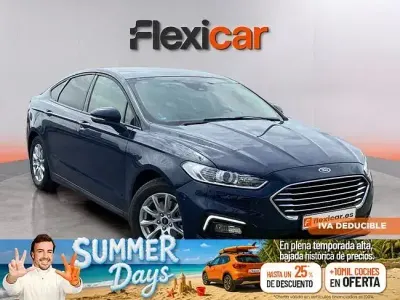 Usado Ford Mondeo Trend 187 CV (137 kW) 2021 Azul Berlina