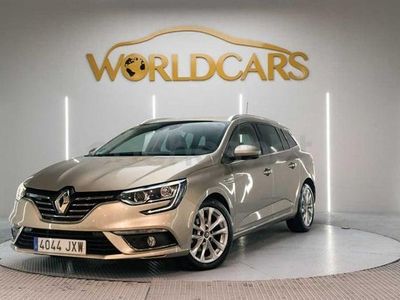 Usado Renault Mégane GrandTour Zen 130 CV (95 kW) 2017 Marrón Familiar