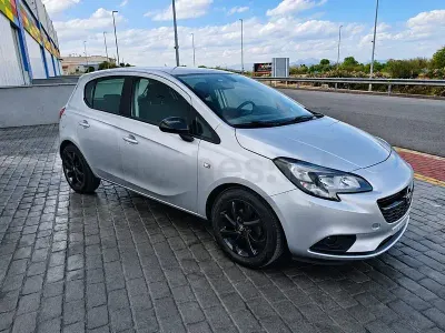 Usado Opel Corsa Selective 85 CV (62 kW) 2019 Gris / plata Utilitario