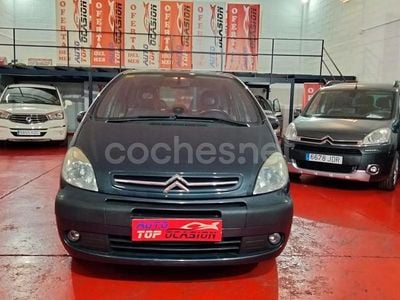 Gris / plata Usado 2007 Citroën Xsara Picasso Exclusive Monovolumen | 3999 € (Precio justo)