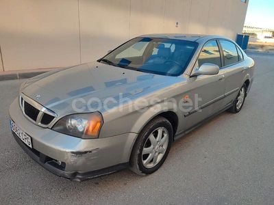 Marrón Usado 2004 Chevrolet Evanda CDX Berlina | 1900 €