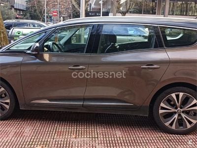Usado Renault Grand Scénic IV Zen 140 CV (102 kW) 2018 Marrón Monovolumen