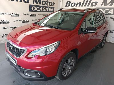 Usado Peugeot 2008 Style 100 CV (73 kW) 2018 Rojo SUV