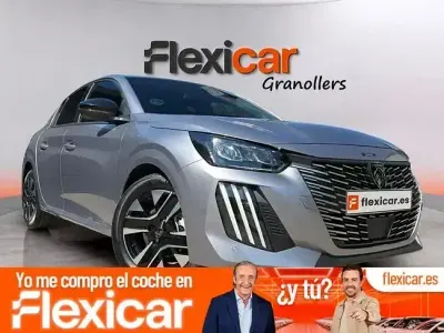 Usado Peugeot 208 Allure 100 CV (73 kW) 2025 Gris Utilitario