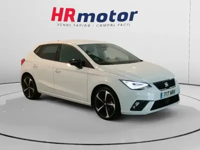 Usado Seat Ibiza FR 150 CV (110 kW) 2024 Blanco Utilitario