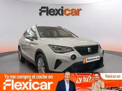 Usado Seat Arona FR 110 CV (80 kW) 2024 Blanco SUV