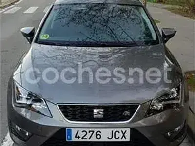 Usado Seat Leon FR 150 CV (110 kW) 2015 Gris / plata Berlina