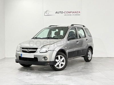 Usado Suzuki Ignis 99 CV (72 kW) 2004 Gris / plata Utilitario