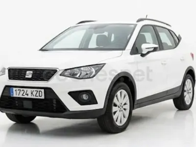 Usado Seat Arona Style 95 CV (69 kW) 2019 Blanco SUV