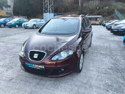 Usado Seat Altea XL Stylance 140 CV (102 kW) 2007 Granate Monovolumen