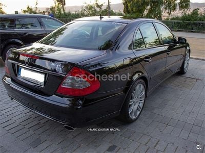 Usado Mercedes E220 170 CV (125 kW) 2008 Negro Berlina