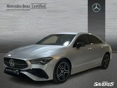 Usado Mercedes CLA200 163 CV (119 kW) 2025 Plata hightech