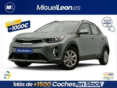 Usado Kia Stonic 79 HP (58 kW) 2025 Cinzento SUV