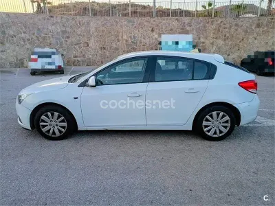 Usado Chevrolet Cruze LT 163 CV (119 kW) 2012 Blanco Berlina