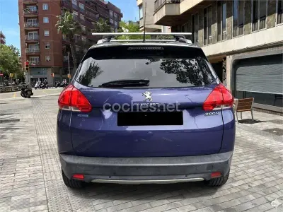 Usado Peugeot 2008 Crossway 120 CV (88 kW) 2015 Azul SUV