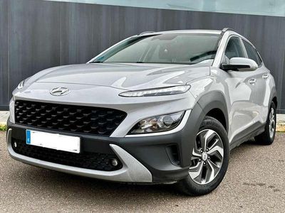 Usado Hyundai Kona 141 CV (103 kW) 2021 Gris / plata SUV