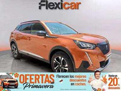 Usado Peugeot 2008 Allure 100 CV (73 kW) 2022 Naranja SUV