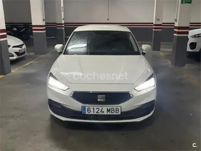 Usado Seat Leon Style 115 CV (84 kW) 2022 Blanco Berlina