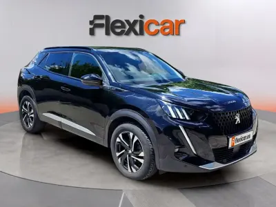 Usado Peugeot 2008 GT 131 CV (96 kW) 2021 Negro SUV