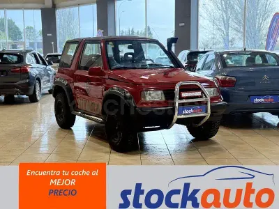 Usado Suzuki Vitara 81 CV (59 kW) 1990 Rojo Familiar