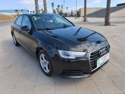 Usado Audi A4 122 CV (89 kW) 2017 Negro Berlina