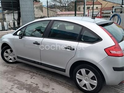 Usado Citroën C4 VTR Sport 92 CV (67 kW) 2008 Gris / plata Berlina